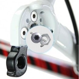 Serrage de la patte de dérailleur arrière