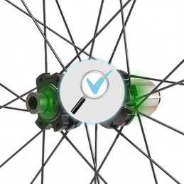 Contrôle jeu latéral d'une roue de vélo